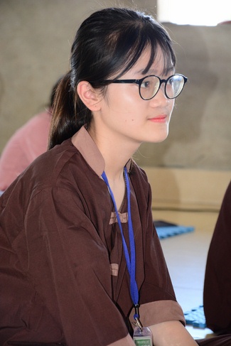 Opening the summer retreat at Dong Cao Pagoda.
