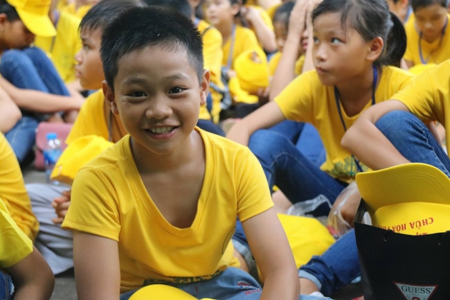 The picnic program of “Happy and Peaceful Summer” of Piety class at Hoa Phuc pagoda
