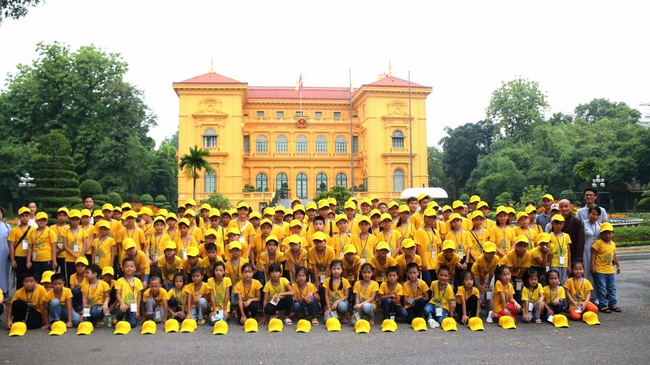 The picnic program of “Happy and Peaceful Summer” of Piety class at Hoa Phuc pagoda
