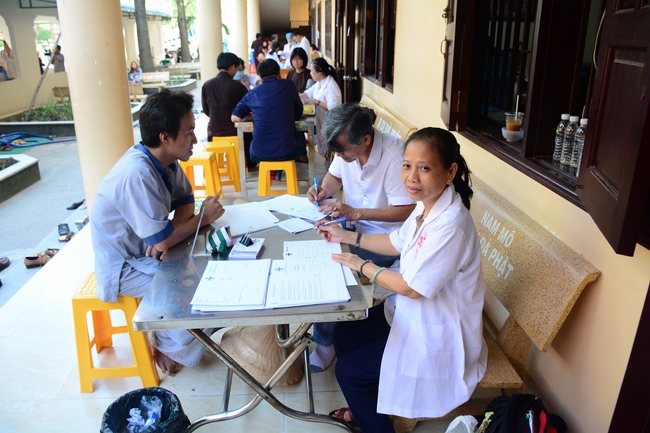 Medical Intention in the Rain-retreat.