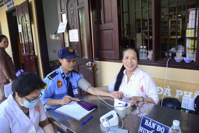 Medical Intention in the Rain-retreat.