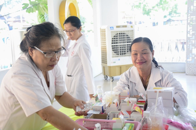 Medical Intention in the Rain-retreat.