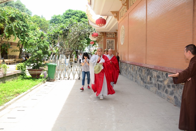 Korean Maisan Stone Mission Visited Hoang Phap Temple