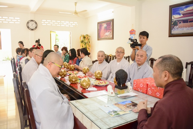 Korean Maisan Stone Mission Visited Hoang Phap Temple