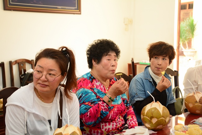 Korean Maisan Stone Mission Visited Hoang Phap Temple