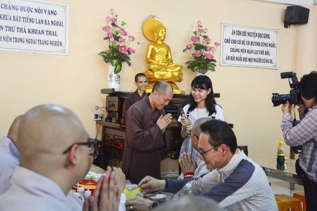 Korean Maisan Stone Mission Visited Hoang Phap Temple