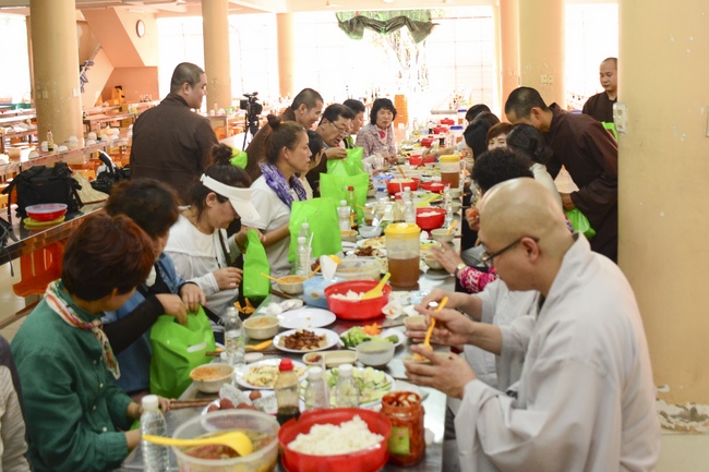 Korean Maisan Stone Mission Visited Hoang Phap Temple