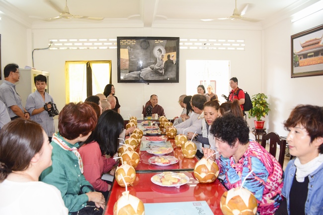 Korean Maisan Stone Mission Visited Hoang Phap Temple