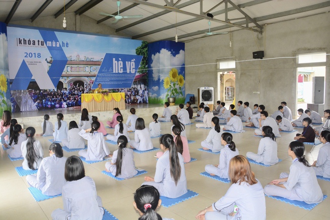 The fifth day of summer retreat at Dong Cao pagoda in Thanh Hoa