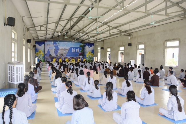 The fifth day of summer retreat at Dong Cao pagoda in Thanh Hoa