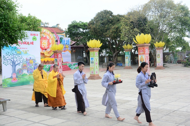 The fifth day of summer retreat at Dong Cao pagoda in Thanh Hoa
