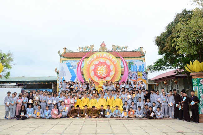 The fifth day of summer retreat at Dong Cao pagoda in Thanh Hoa