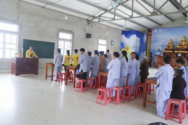 Từ thiện - phóng sinh và khai khóa lớp học hè chùa Đống Cao