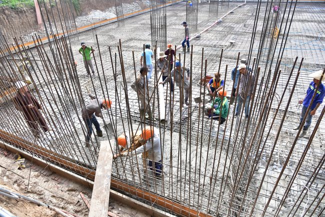Finished Basement Concrete Pouring the Multifunctional Building