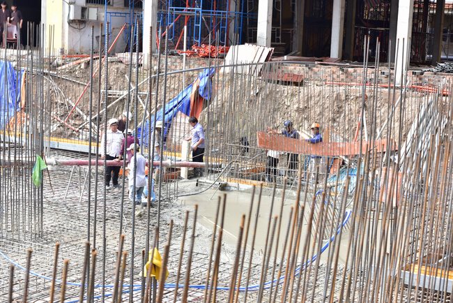 Finished Basement Concrete Pouring the Multifunctional Building