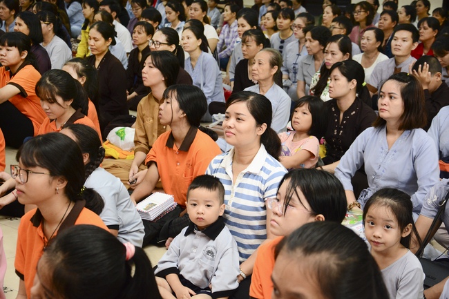 Lớp học hè tổ chức lễ tri ân