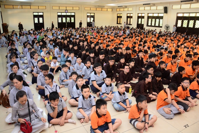 Lớp học hè tổ chức lễ tri ân