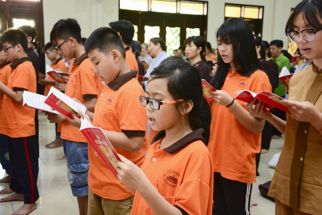 Lớp học hè tổ chức lễ tri ân