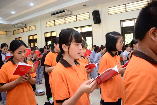 Lớp học hè tổ chức lễ tri ân