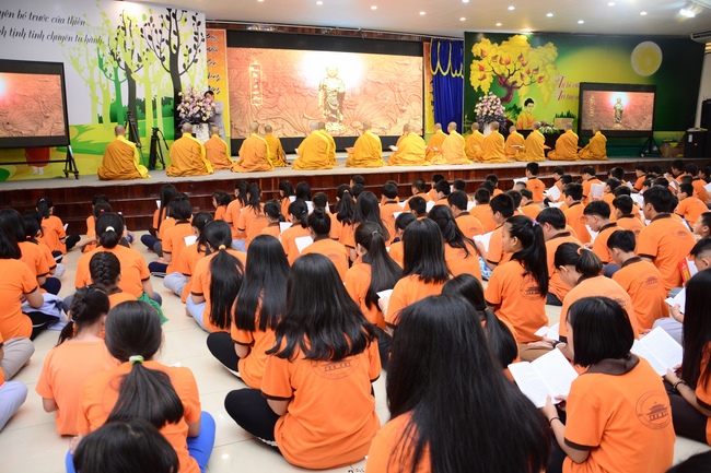 Lớp học hè tổ chức lễ tri ân