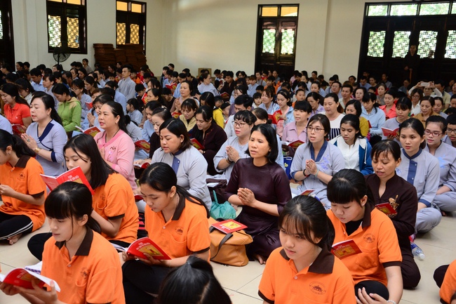 Lớp học hè tổ chức lễ tri ân