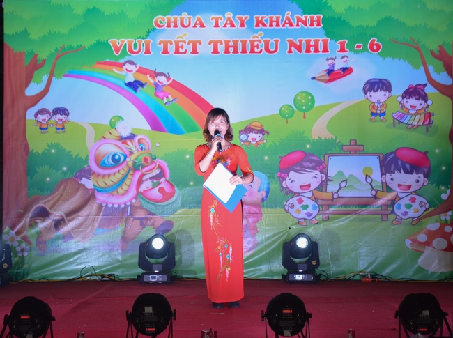 Children Festival at Tay Khanh pagoda in Thai Binh province
