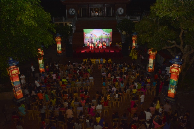 Children Festival at Tay Khanh pagoda in Thai Binh province