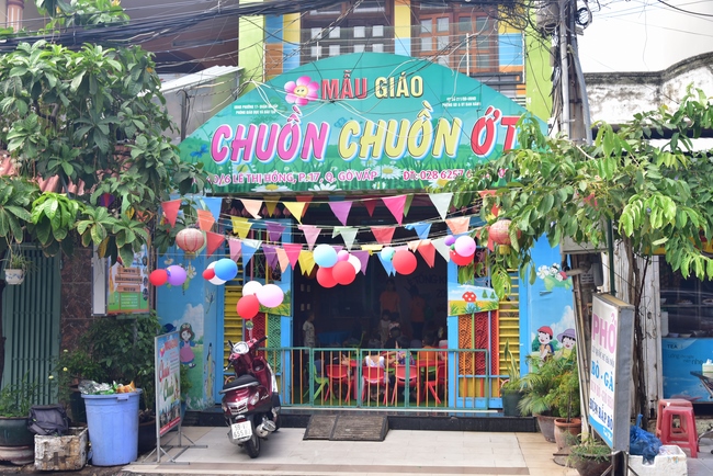 Sharing Happiness To Kids