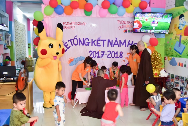 Sharing Happiness To Kids