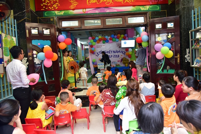 Sharing Happiness To Kids