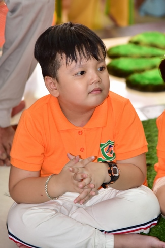 Sharing Happiness To Kids