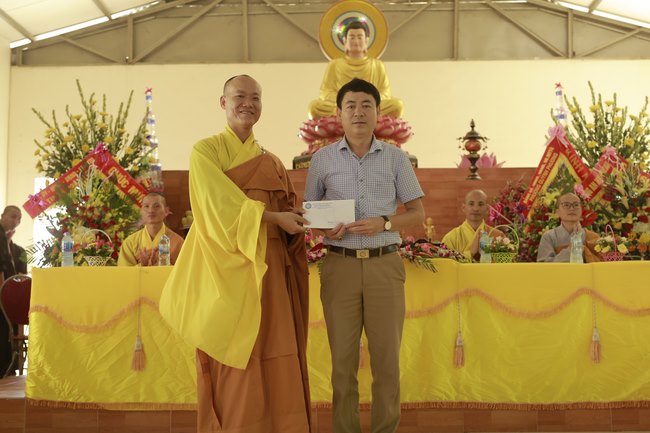 Vesak at Can Mon Pagoda – Nghe An