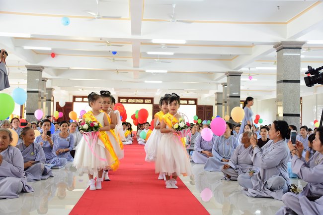 Vesak at Hung Phap Pagoda – Dong Nai