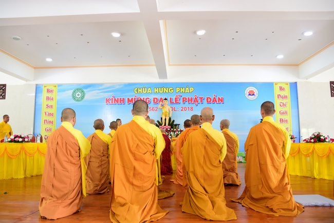 Vesak at Hung Phap Pagoda – Dong Nai