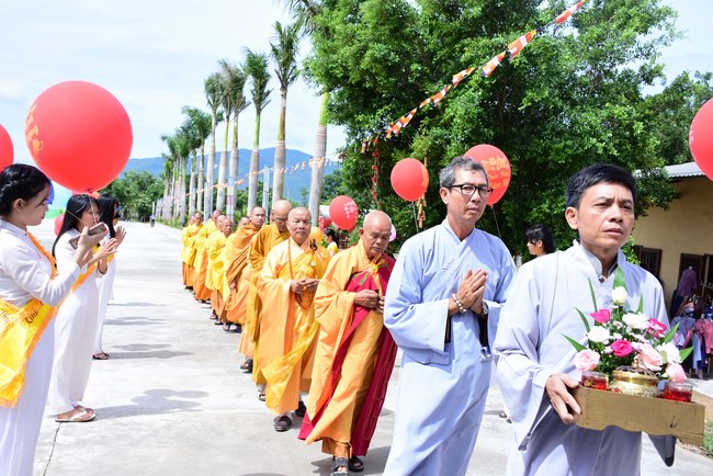 Vesak at Hung Phap Pagoda – Dong Nai