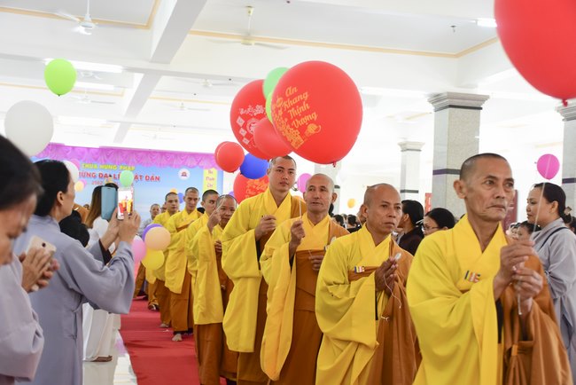 Vesak at Hung Phap Pagoda – Dong Nai