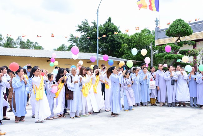 Vesak at Hung Phap Pagoda – Dong Nai