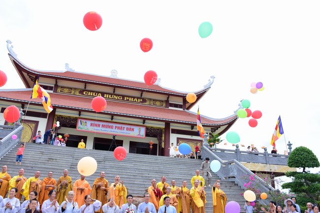 Vesak at Hung Phap Pagoda – Dong Nai