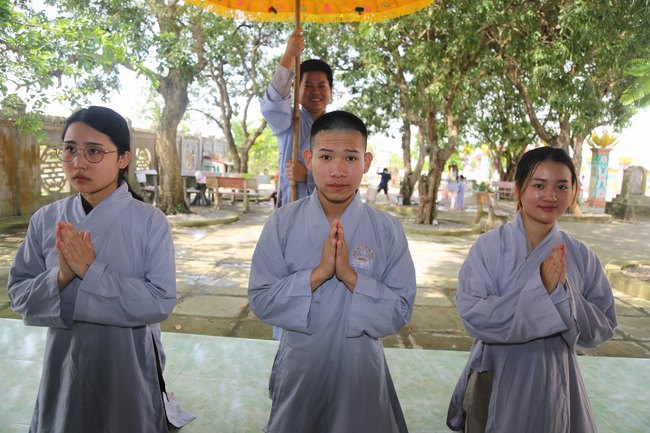 One-Day Cultivation reciting the Buddha’s name at Dong Cao Pagoda in Thanh Hoa Province