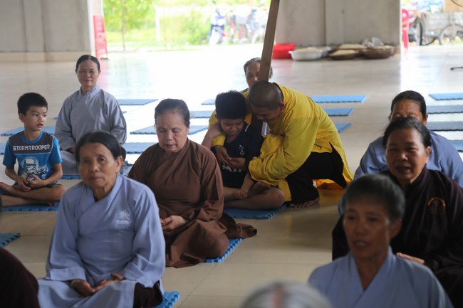 One-Day Cultivation reciting the Buddha’s name at Dong Cao Pagoda in Thanh Hoa Province