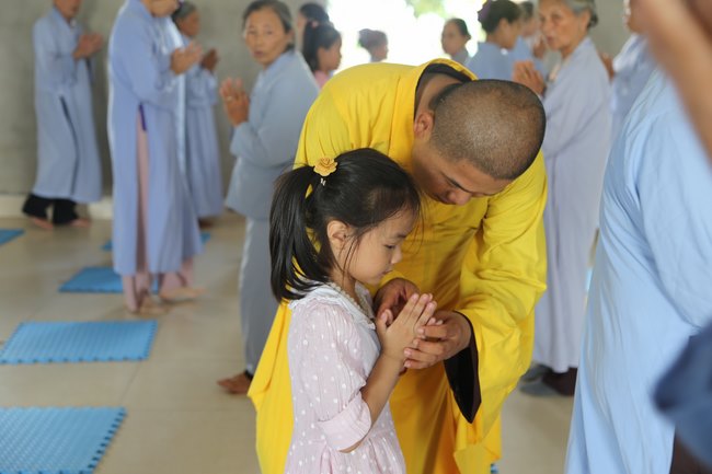 One-Day Cultivation reciting the Buddha’s name at Dong Cao Pagoda in Thanh Hoa Province