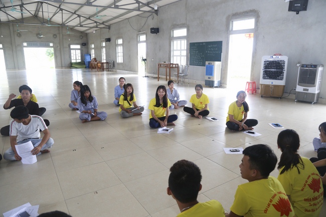 Giving  vegetarian rice portions and release creatures at Dong Cao Pagoda - Thanh Hoa