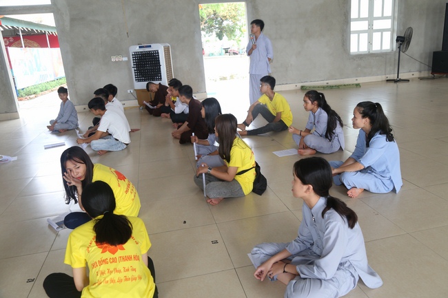 Giving  vegetarian rice portions and release creatures at Dong Cao Pagoda - Thanh Hoa