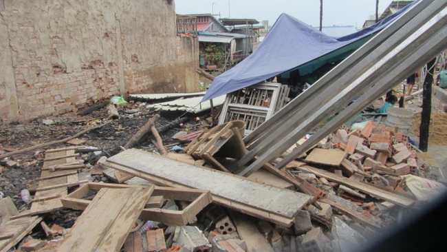 The Relief of fire victims at Russey Keo – Cambodia