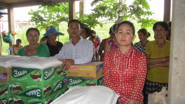 The Relief of fire victims at Russey Keo – Cambodia