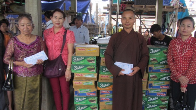 The Relief of fire victims at Russey Keo – Cambodia