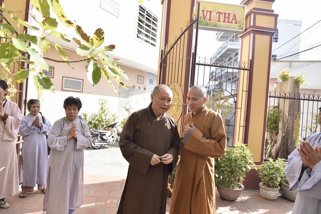 Giảng pháp tại chùa Hải Long - Ninh Thuận