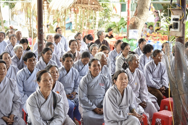 Giảng pháp tại chùa Hải Long - Ninh Thuận