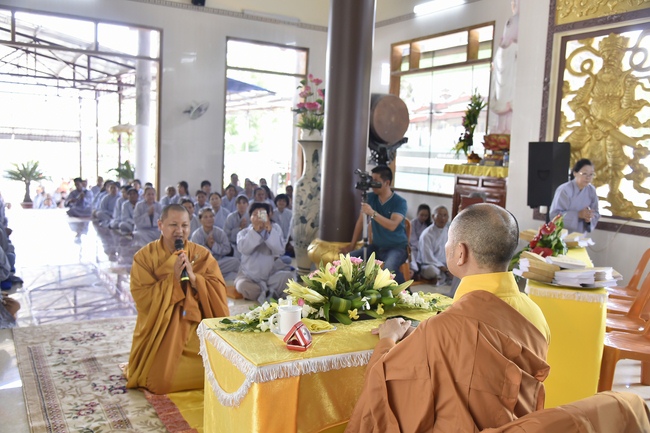 Giảng pháp tại chùa Hải Long - Ninh Thuận