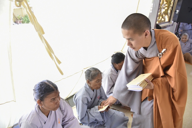 Giảng pháp tại chùa Hải Long - Ninh Thuận